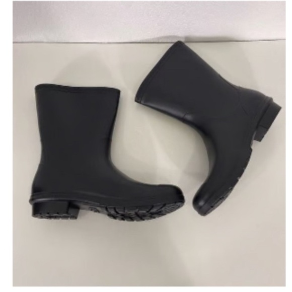 UGG Black Rubber Mid Calf Pull On Rain - Picture 3 of 8